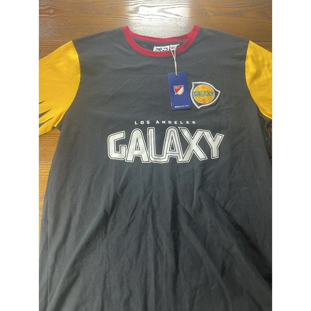 NEW Los Angeles Galaxy T-shirt MLS Soccer Black Logo Men's Small New With Tags